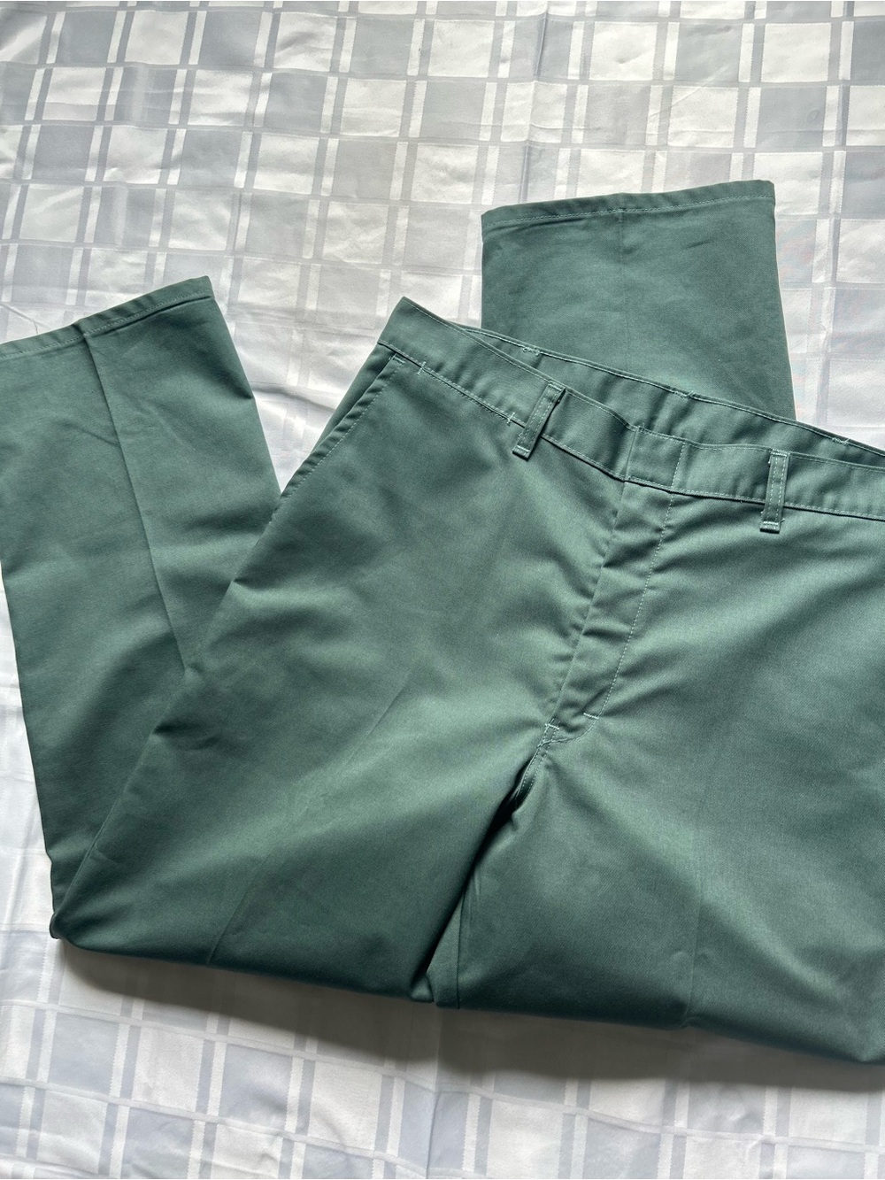 Men's Vintage Straight-Leg Dark Green Flat Front Pants